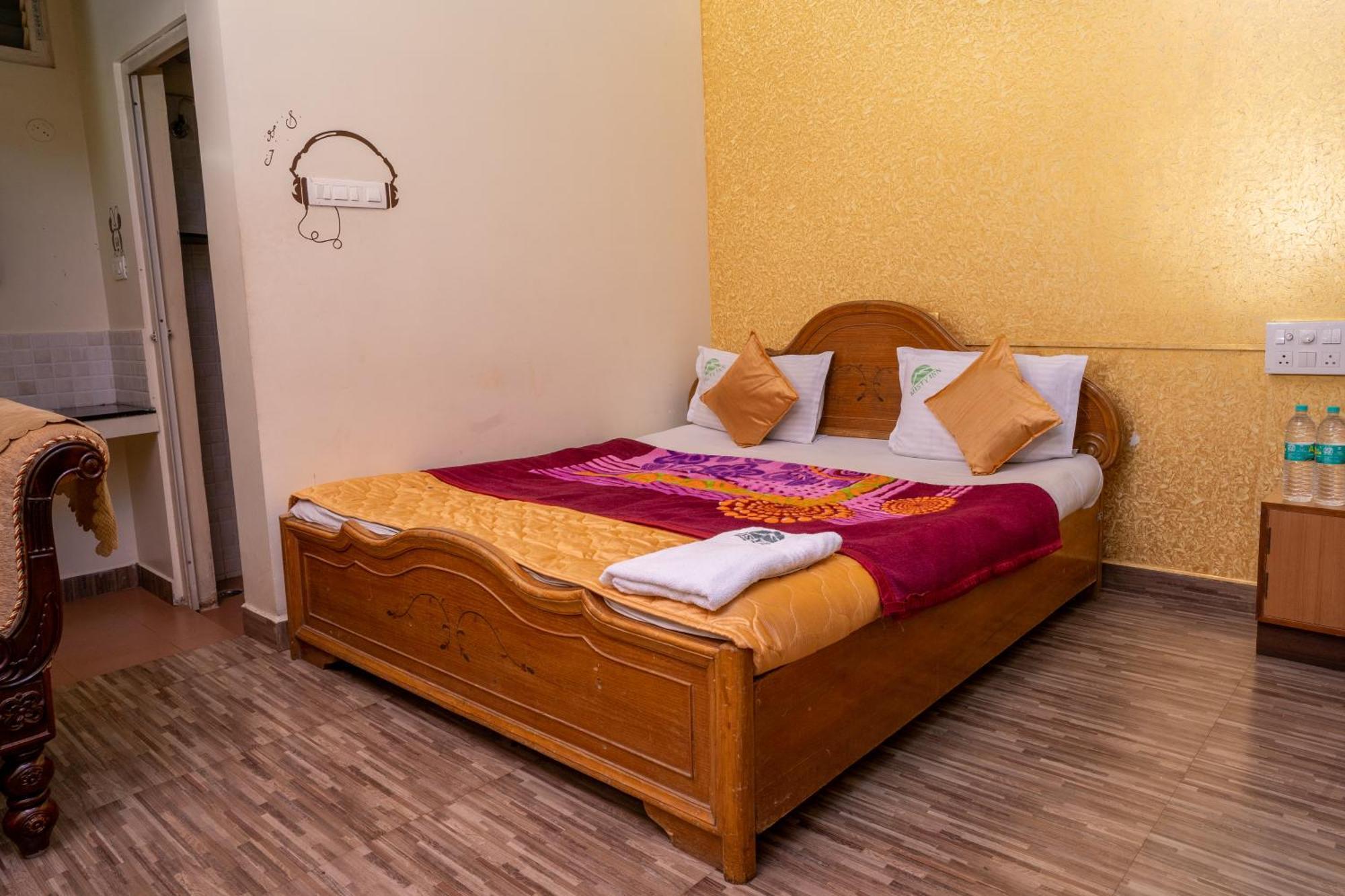 Hotel Misty Inn Yercaud Exterior photo
